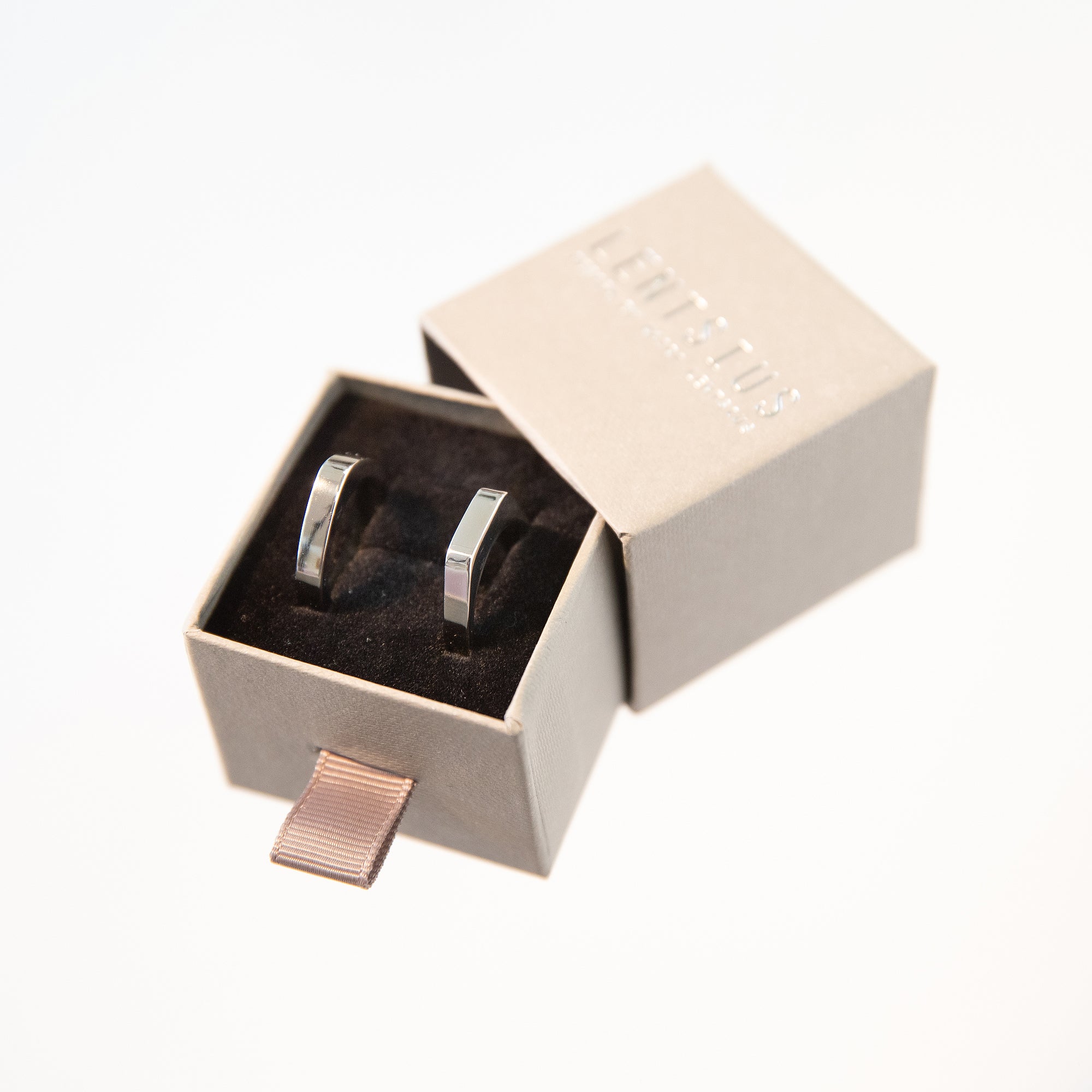 Ring Twins
