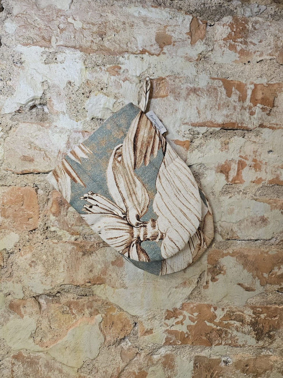 Handcrafted Kitchen Oven Glove - Terra Flora
