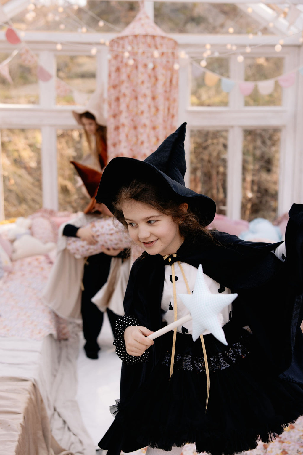 Magic Cape Costume - Black Riding Hood