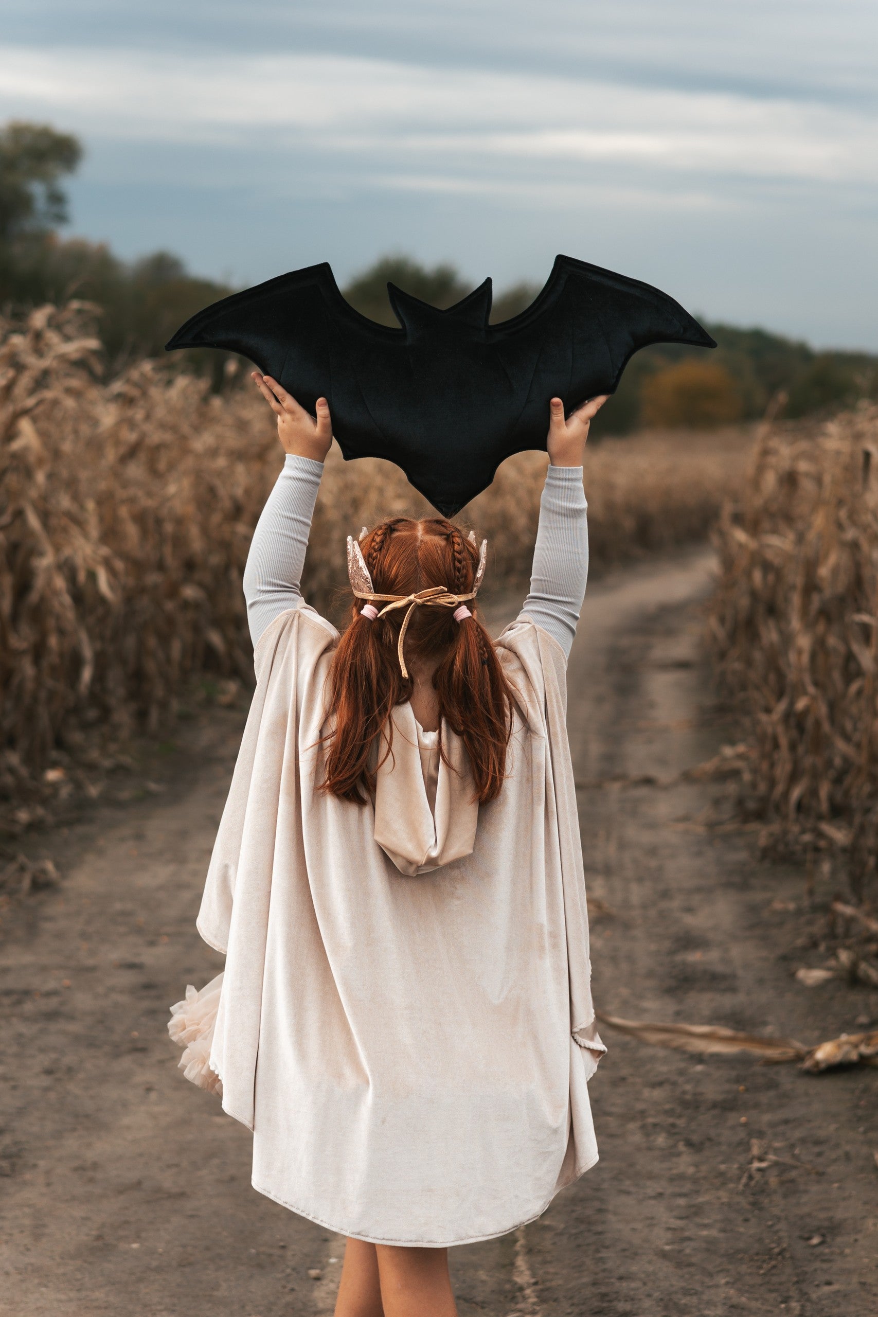 Magic Cape Costume - Cream Pearl