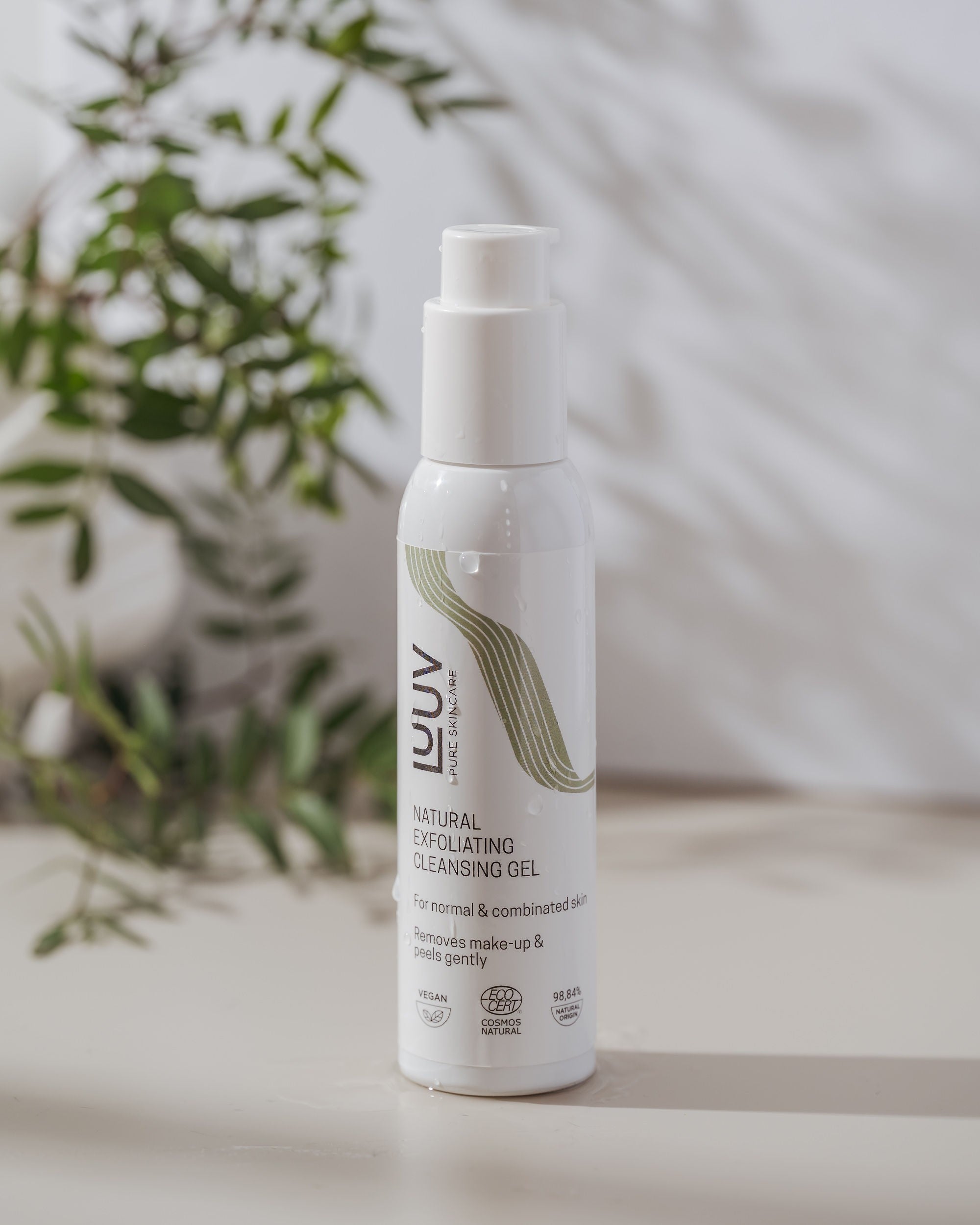 Natural Exfoliating Cleansing Gel with Bamboo, 125ml
