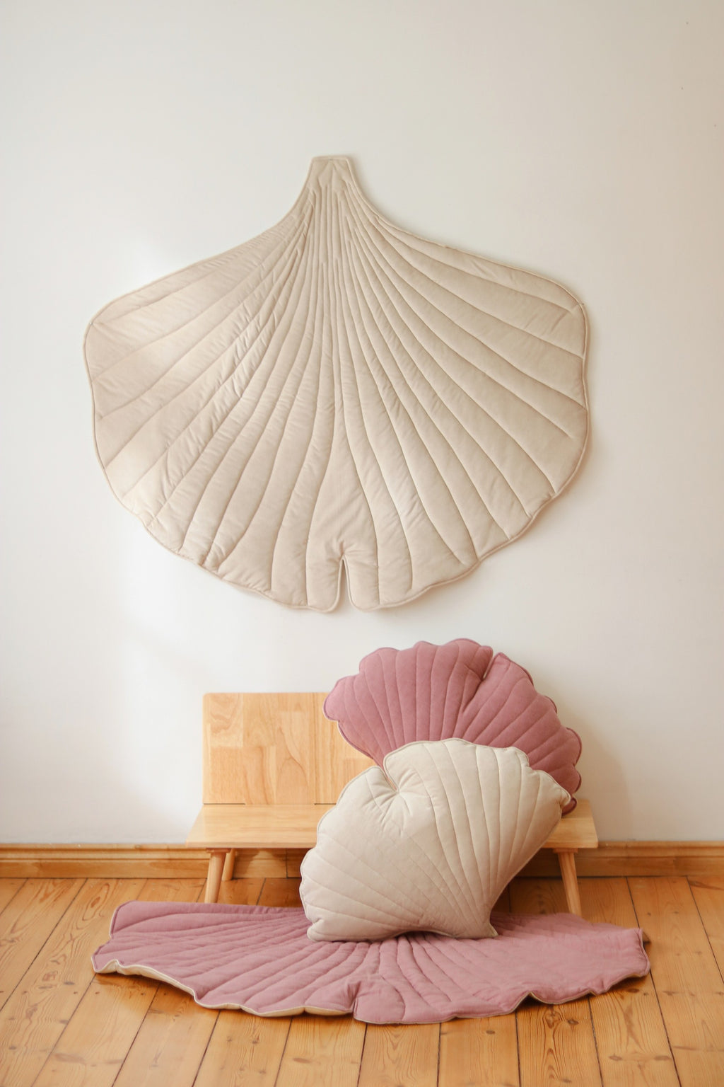 Organic Cotton and Velvet Ginkgo Leaf Playmat - Cream