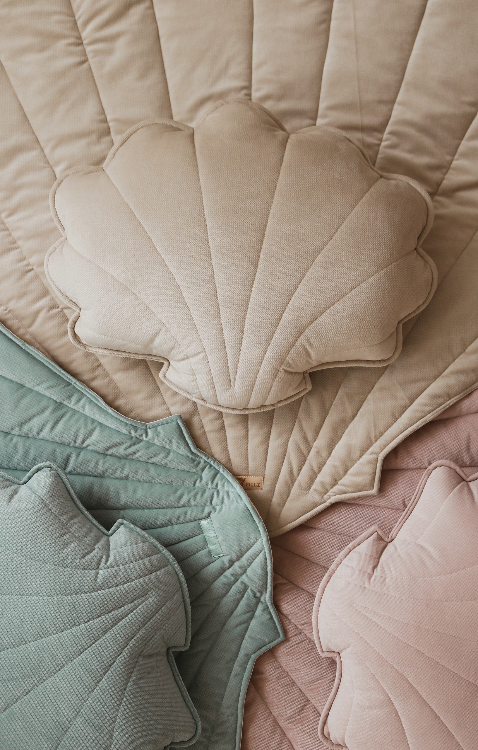 Organic Cotton and Velvet Shell Playmat - Beige