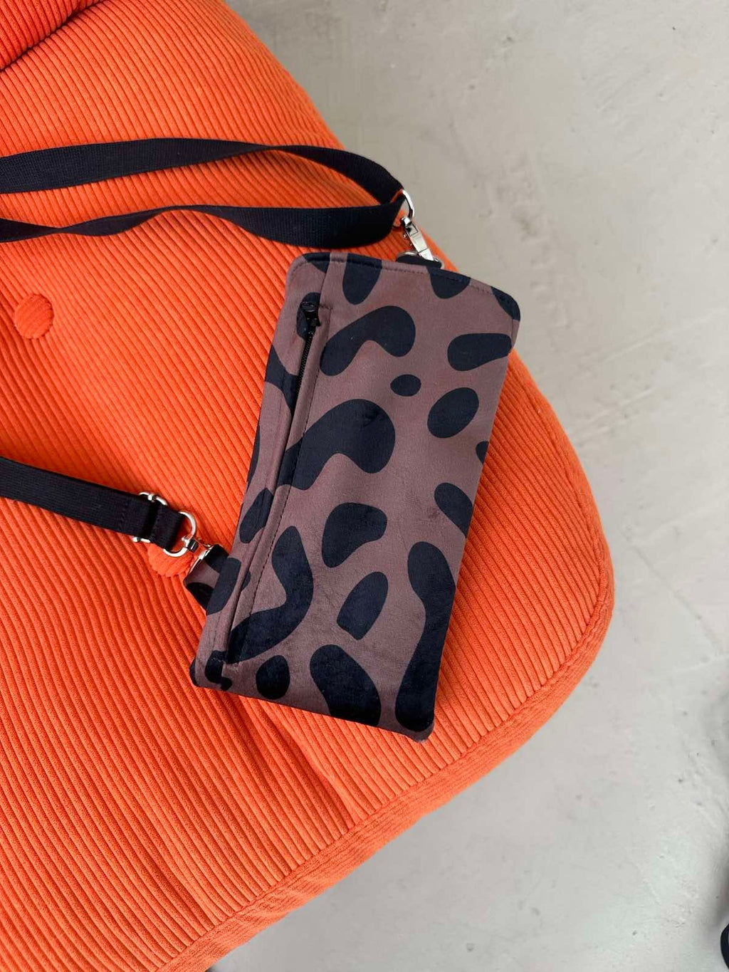 Phone Bag - Classic Leopard