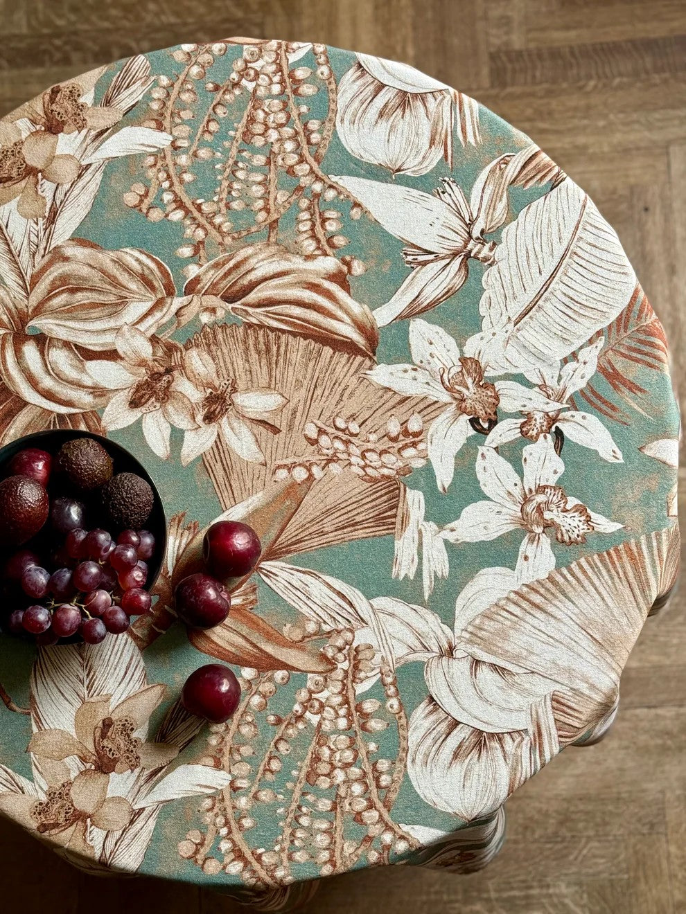 Round Tablecloth, Linen-Cotton Mix - Terra Flora