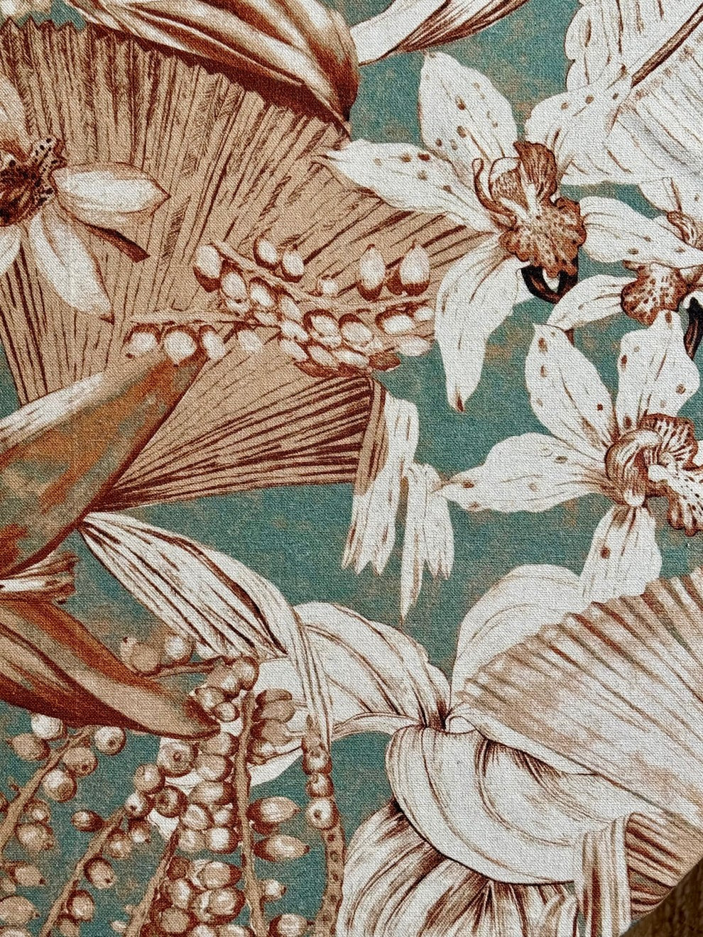 Round Tablecloth, Linen-Cotton Mix - Terra Flora