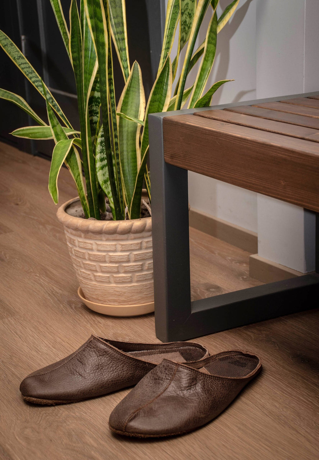Sulbi Recycled Unisex Slippers - Dark Brown 